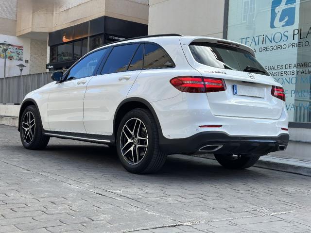 MERCEDES GLC 250 d 4Matic -AMG Line-