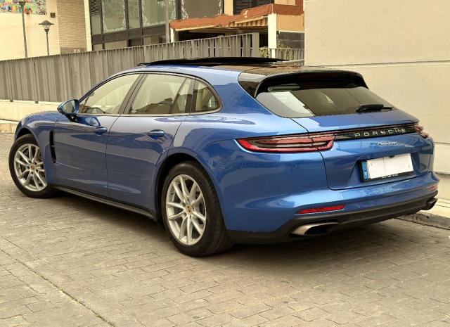 PORSCHE – Panamera 4 Sport Turismo