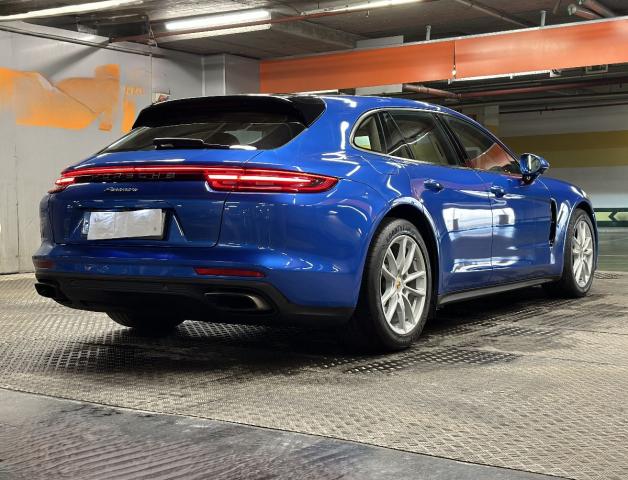 PORSCHE – Panamera 4 Sport Turismo