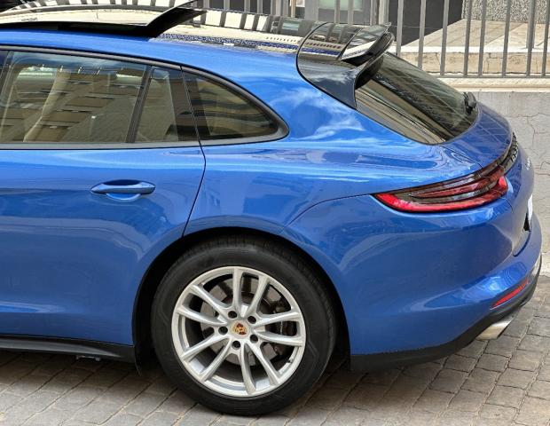 PORSCHE – Panamera 4 Sport Turismo