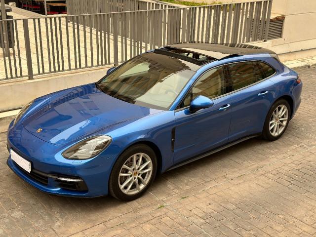 PORSCHE – Panamera 4 Sport Turismo