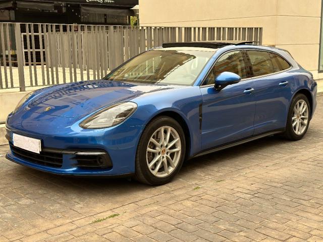 PORSCHE – Panamera 4 Sport Turismo