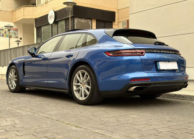 PORSCHE – Panamera 4 Sport Turismo