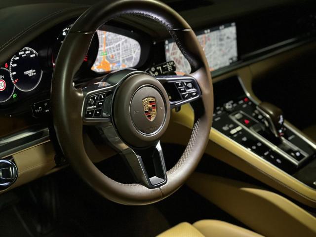 PORSCHE – Panamera 4 Sport Turismo