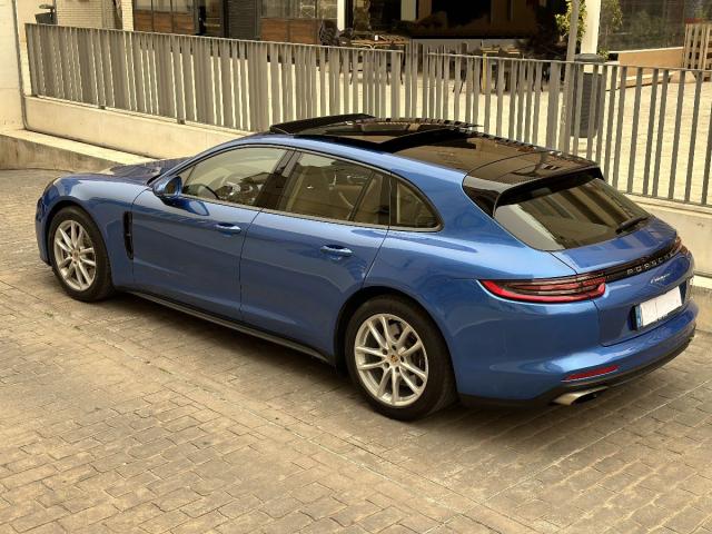 PORSCHE – Panamera 4 Sport Turismo