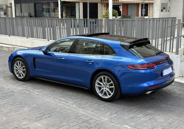 PORSCHE – Panamera 4 Sport Turismo