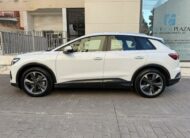 AUDI Q4 40 e-tron