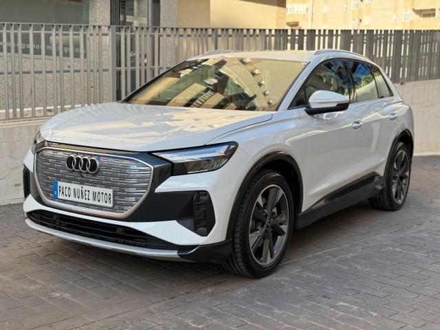 AUDI Q4 40 e-tron