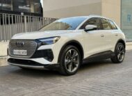 AUDI Q4 40 e-tron