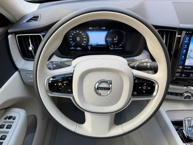 VOLVO XC60 Inscription T8 Twin Engine AWD Recharge-VENDIDO-