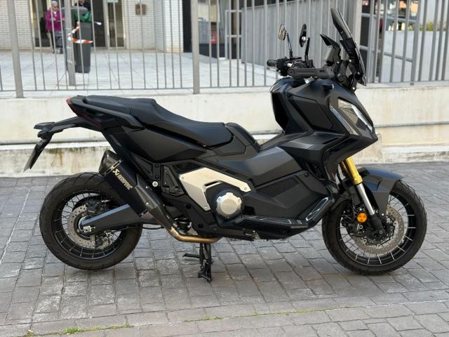 Honda X-ADV 750 -VENDIDA-