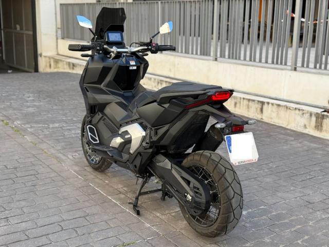 Honda X-ADV 750 -VENDIDA-