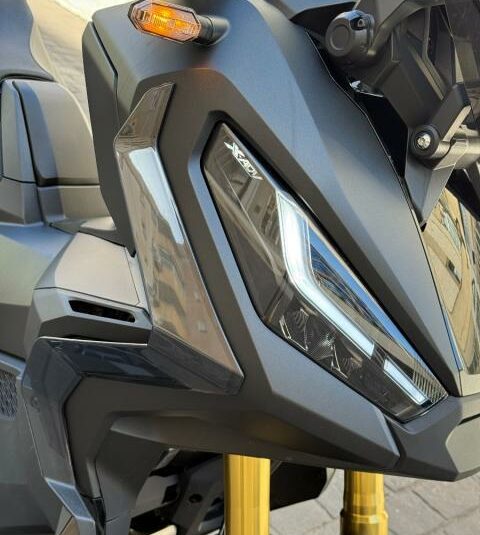 Honda X-ADV 750 -VENDIDA-