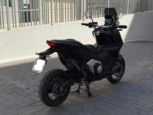 Honda X-ADV 750 -VENDIDA-