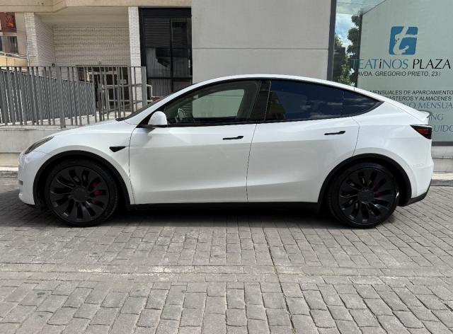 TESLA Model Y Performance 4WD