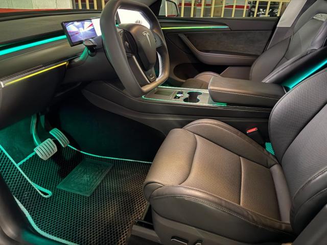 TESLA Model Y Performance 4WD