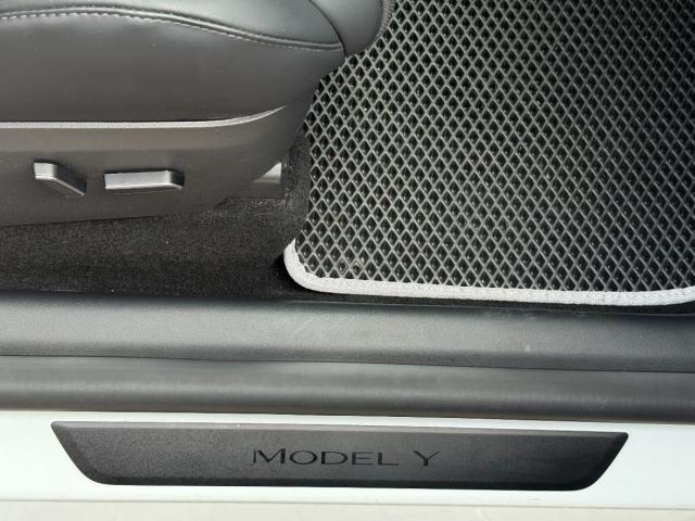 TESLA Model Y Performance 4WD
