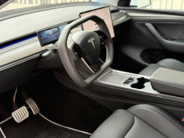 TESLA Model Y Performance 4WD