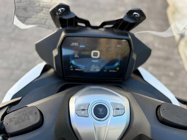 VOGE SR4 MAX T -VENDIDA-