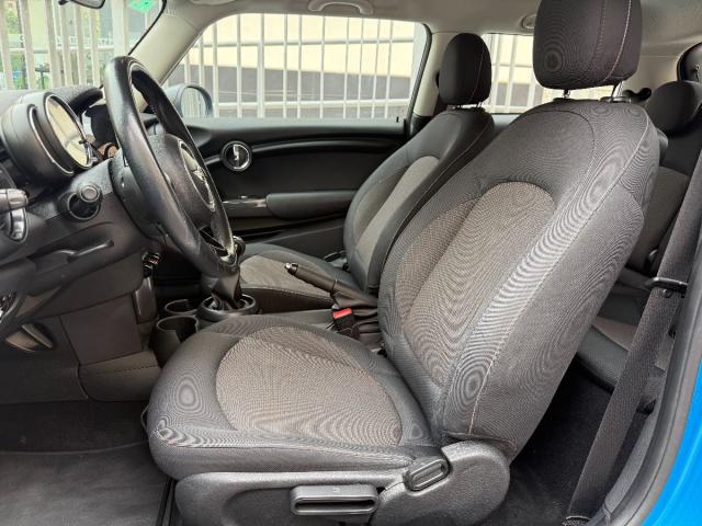 MINI – Mini – One D Business