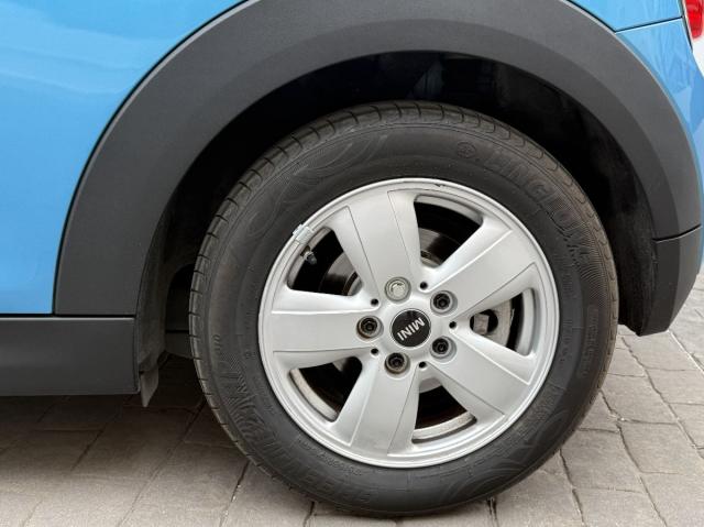 MINI – Mini – One D Business