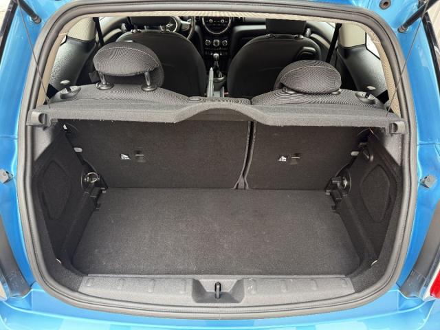 MINI – Mini – One D Business