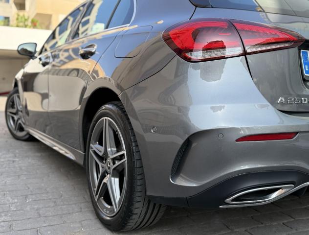 MERCEDES A 250 e HIBRIDO ENCHUFABLE