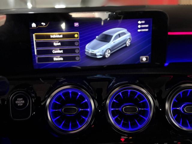 MERCEDES A 250 e HIBRIDO ENCHUFABLE