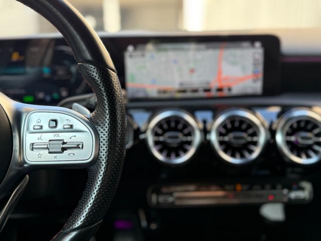 MERCEDES A 250 e HIBRIDO ENCHUFABLE