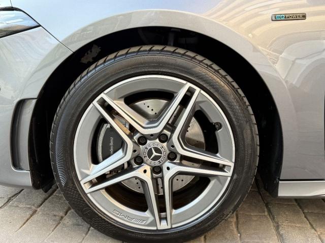 MERCEDES A 250 e HIBRIDO ENCHUFABLE