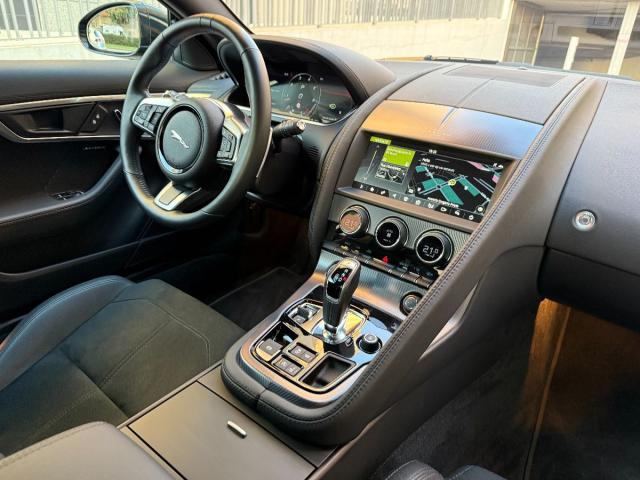 JAGUAR F-Type Coupé R-Dynamic 2.0 I4 300Cv Aut. 8 vel.-VENDIDO-