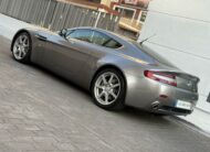 ASTON MARTIN – V8 Vantage