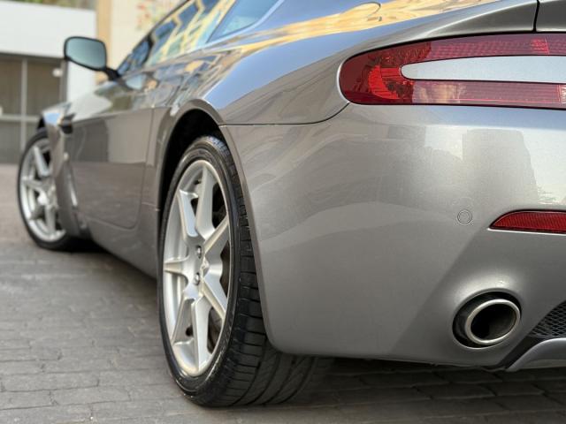 ASTON MARTIN – V8 Vantage -VENDIDO-