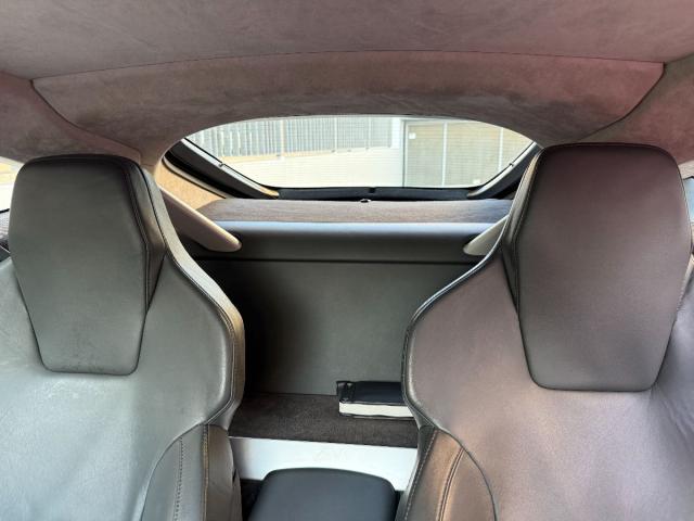 ASTON MARTIN – V8 Vantage -VENDIDO-