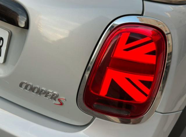 MINI Cabrio Cooper S Aut. -SIDEWALK EDITION-