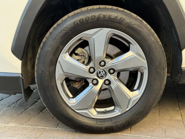 TOYOTA – RAV4 – Hybrid 220H 4×4 Advance