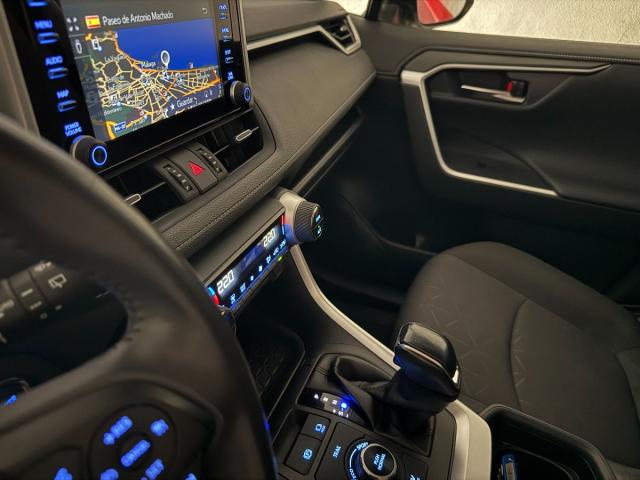 TOYOTA – RAV4 – Hybrid 220H 4×4 Advance
