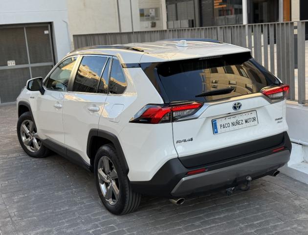 TOYOTA – RAV4 – Hybrid 220H 4×4 Advance