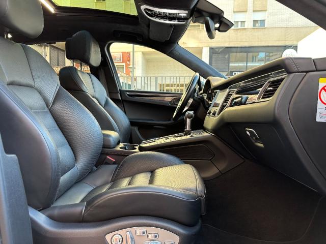 PORSCHE – Macan – Turbo