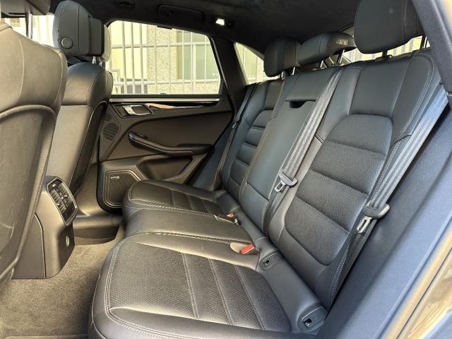 PORSCHE – Macan – Turbo