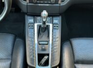 PORSCHE – Macan – Turbo