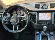 PORSCHE – Macan – Turbo