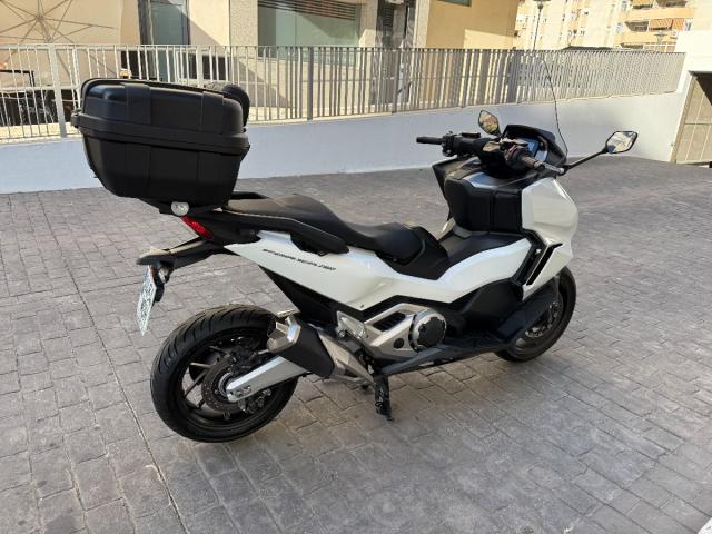 Honda Forza 750