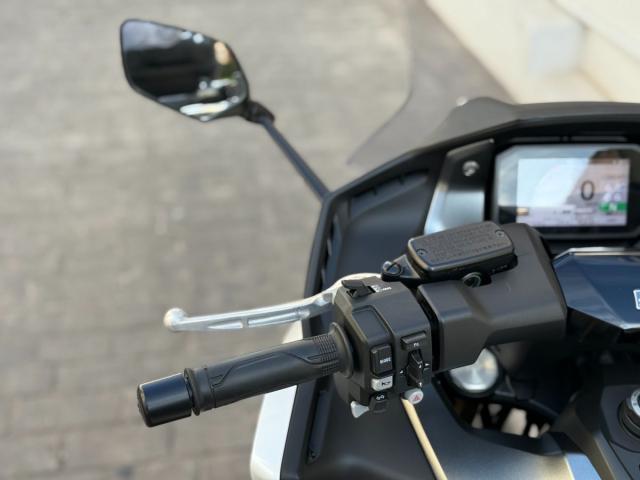 Honda Forza 750