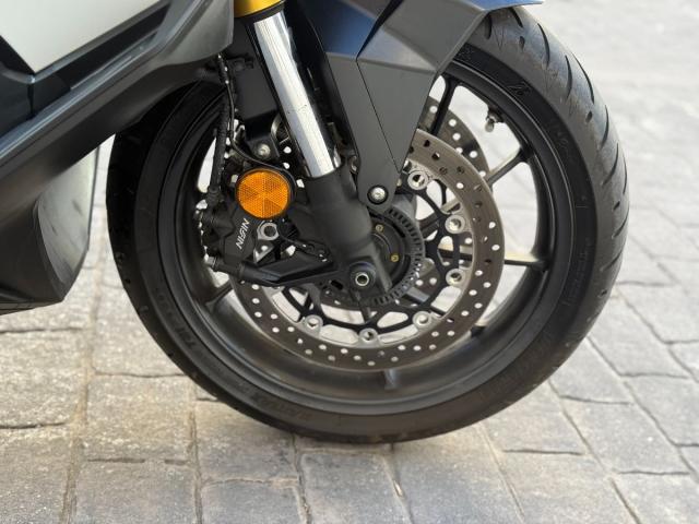 Honda Forza 750