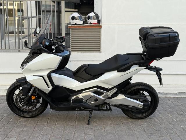 Honda Forza 750