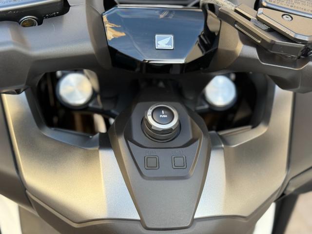 Honda Forza 750