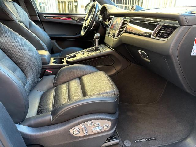 PORSCHE – Macan – Turbo