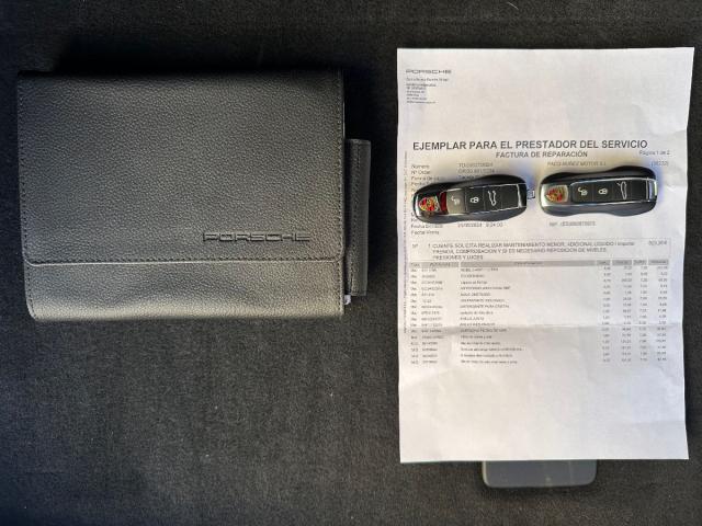 PORSCHE – Macan – Turbo