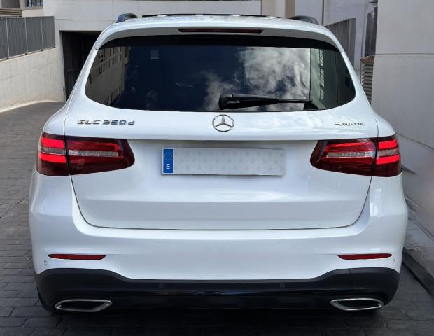MERCEDES GLC 250 d 4Matic -AMG Line–VENDIDO-